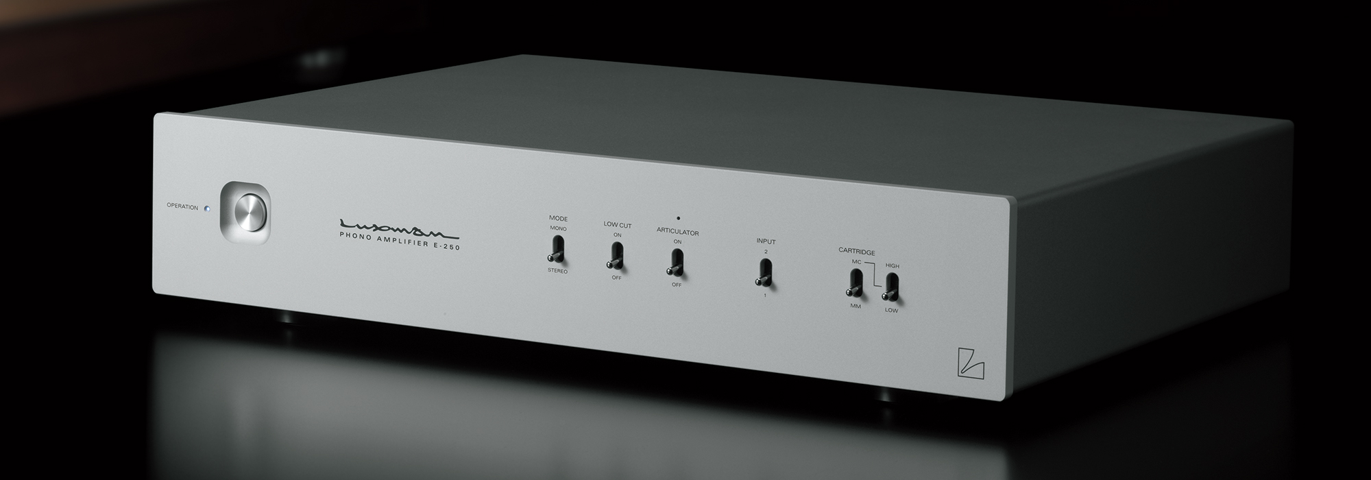 E-250 | PHONO AMPLIFIERS | PRODUCTS | LUXMAN | Seeking higher sound quality